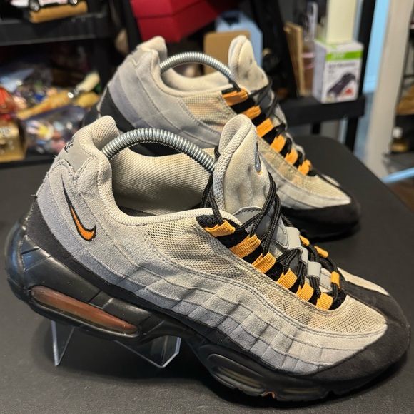 Nike Air Max 95 Mandarin 2011 609048-103 Men’s 13 - Picture 3 of 15